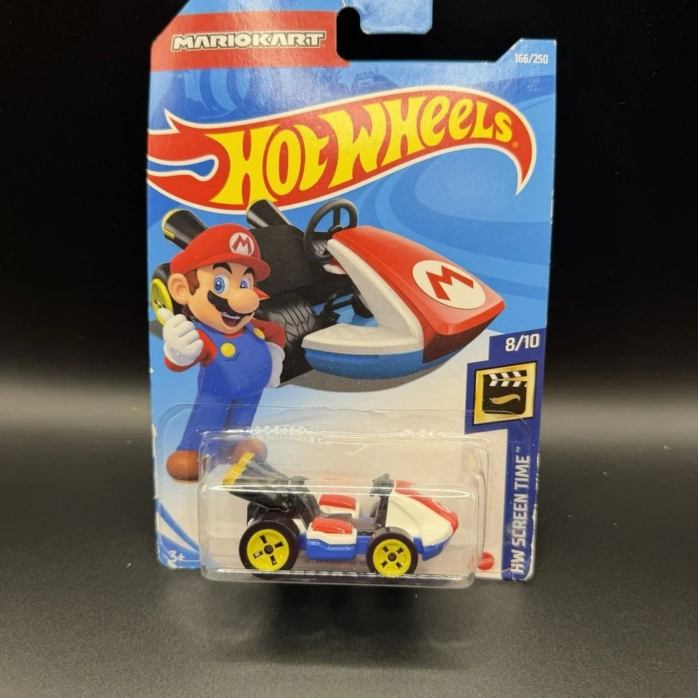 Hot Wheels HW Screen Time 1:64 Mario Kart  Standard Kart Mario